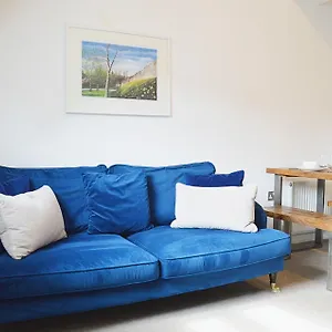 Stylish Modern Flat With Parking - Pass The Keys Apartment York